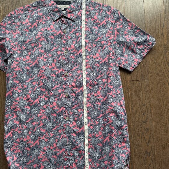 Ted Baker Men's Short Sleeve Dress Shirt - Medium - Picture 2 of 6